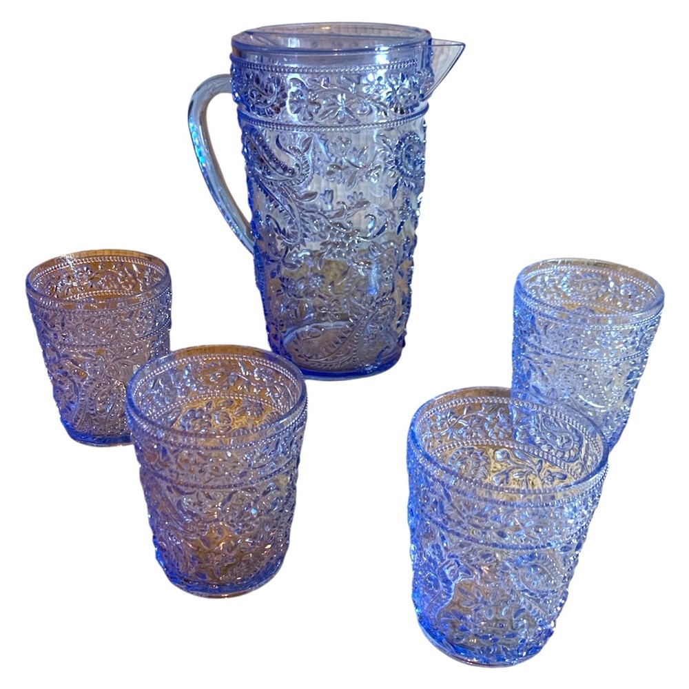 Tritan unbreakable pitcher with 4 matching cups blue paisley matching set NWOT